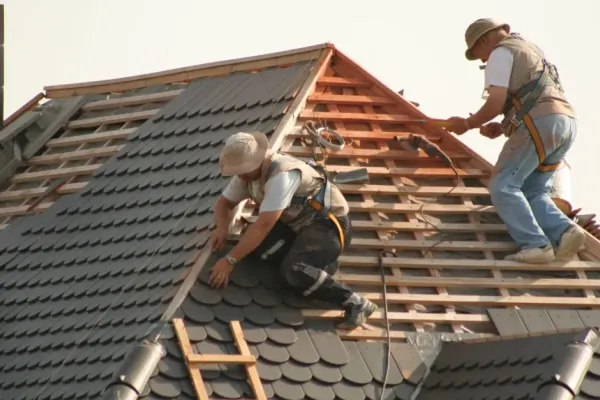 Couverture de toit, Déno Com